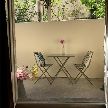 Apartamento Un Air De Seventies Avec Grande Terrasse